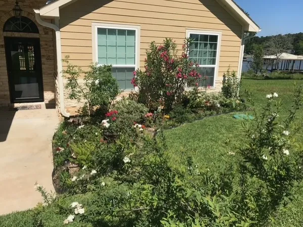 $474,900 | 293 Twin Magnolia, Onalaska, TX 77360