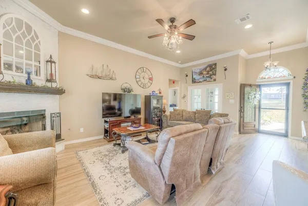 $474,900 | 293 Twin Magnolia, Onalaska, TX 77360