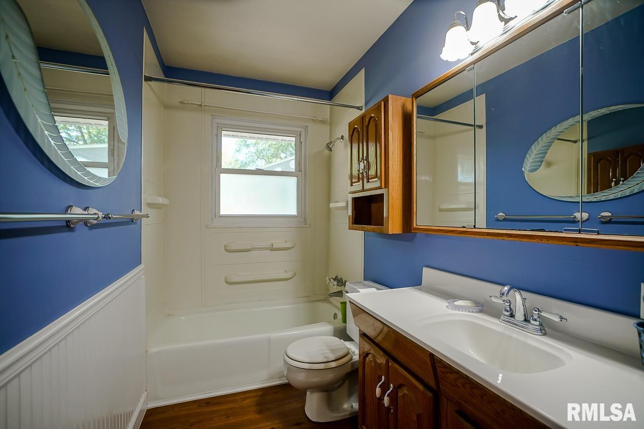 6114 North Randwick Road Peoria, IL 61615 - Photo 19 of 37 Gallery Image 19
