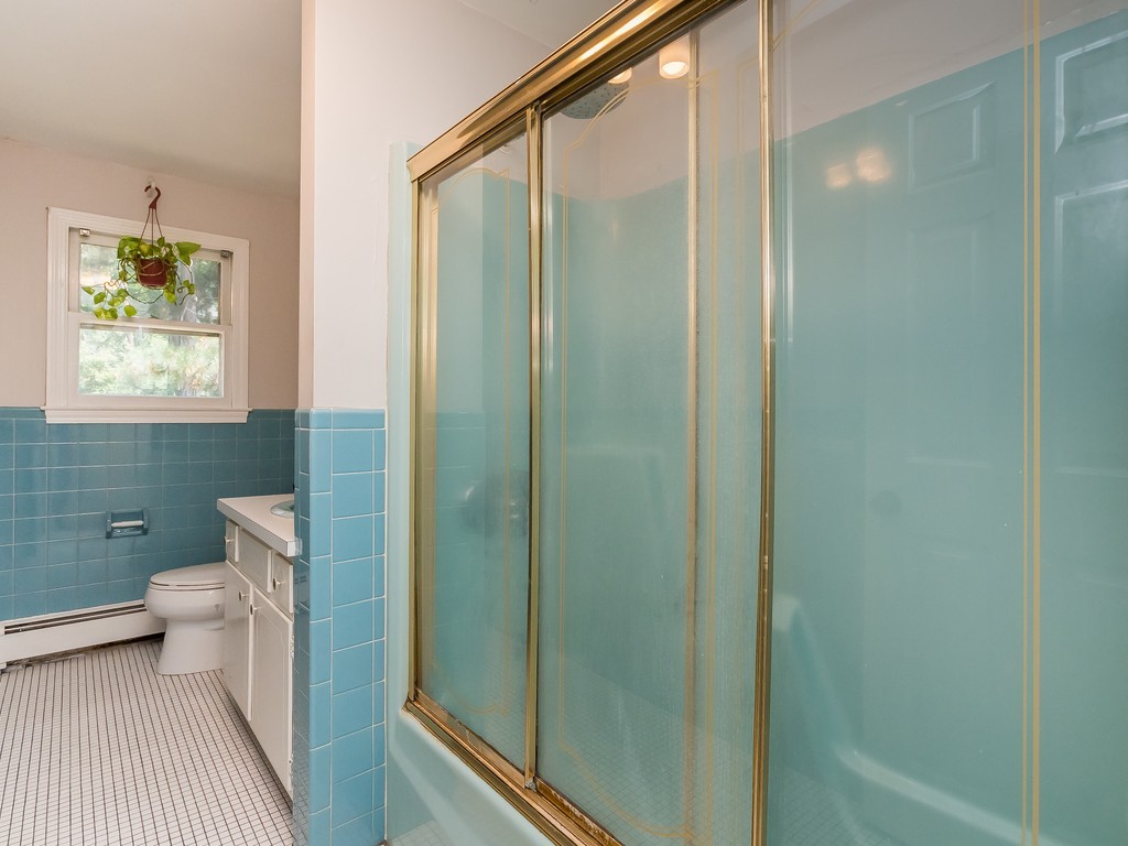 25 Pinewood Road Wellesley, MA 02482 - Photo 17 of 28 Gallery Image 17