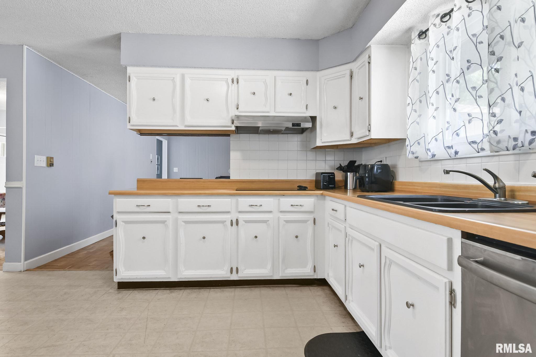 40 Arabian Spur Springfield, IL 62702 - Photo 8 of 39