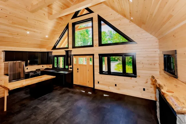 $525,000 | 9 Beechnut Ridge, Strong, ME 04983