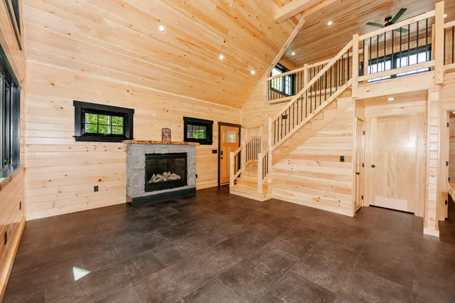 $525,000 | 9 Beechnut Ridge, Strong, ME 04983