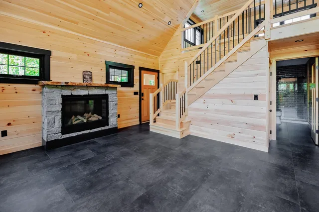 $525,000 | 9 Beechnut Ridge, Strong, ME 04983