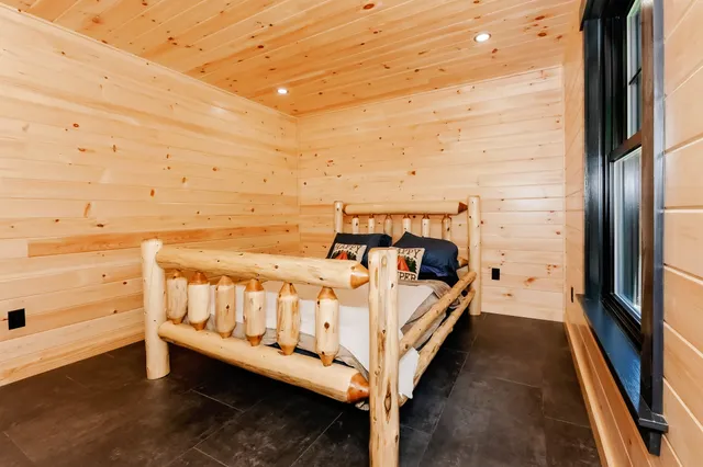 $525,000 | 9 Beechnut Ridge, Strong, ME 04983