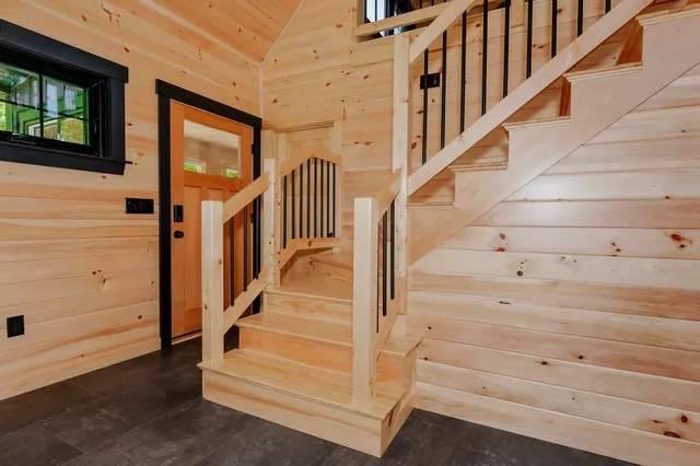 $525,000 | 9 Beechnut Ridge, Strong, ME 04983