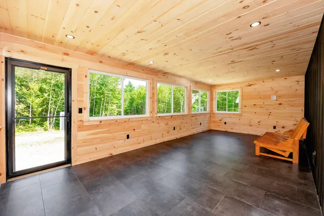 $525,000 | 9 Beechnut Ridge, Strong, ME 04983