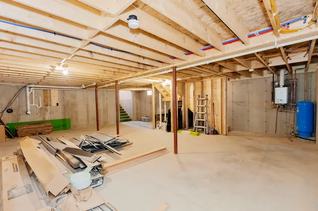 $525,000 | 9 Beechnut Ridge, Strong, ME 04983