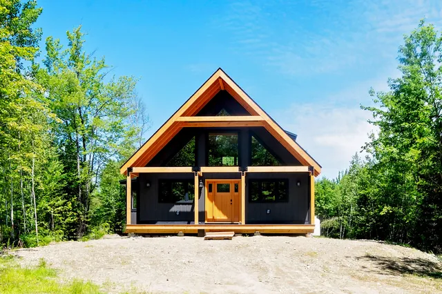 $525,000 | 9 Beechnut Ridge, Strong, ME 04983