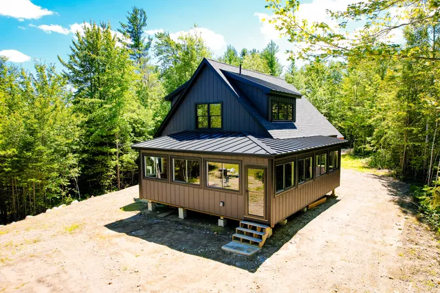 $525,000 | 9 Beechnut Ridge, Strong, ME 04983