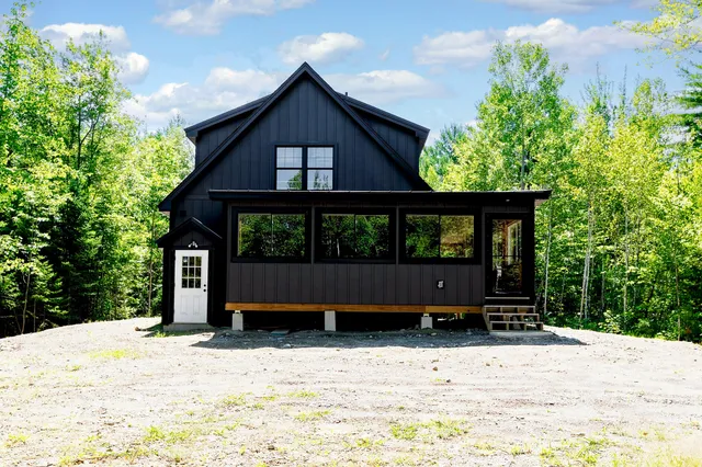 $525,000 | 9 Beechnut Ridge, Strong, ME 04983