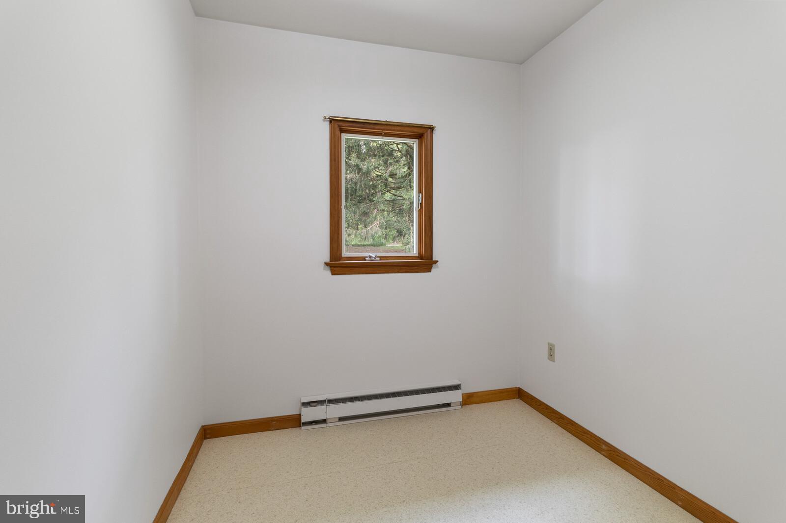 179 Mercer Mill Road Landenberg, PA 19350 - Photo 9 of 25 Office or cubby room