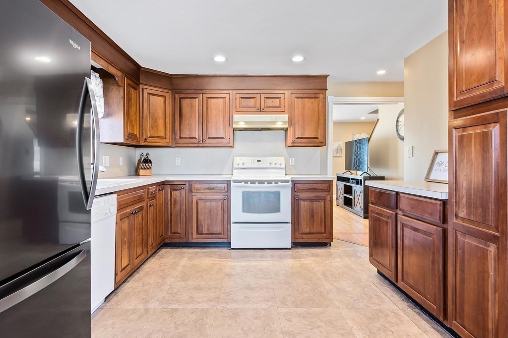 1 Nickerson Road Peabody, MA 01960 - Photo 13 of 39 Gallery Image 13