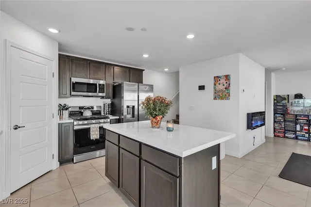 $2,050 | 901 Jigglypuff Place, Henderson, NV 89011