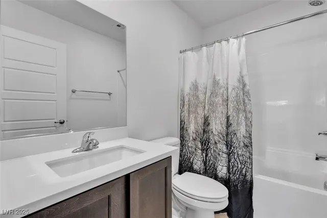 $2,050 | 901 Jigglypuff Place, Henderson, NV 89011