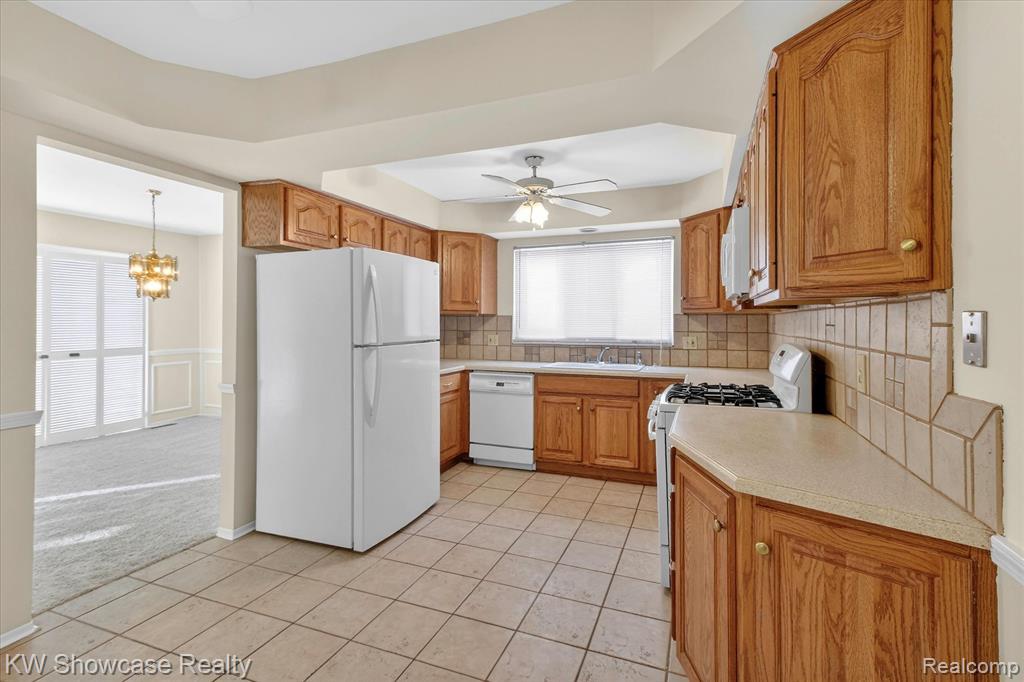 5681 Wedgewood Road Canton, MI 48187 - Photo 4 of 26 Gallery Image 4
