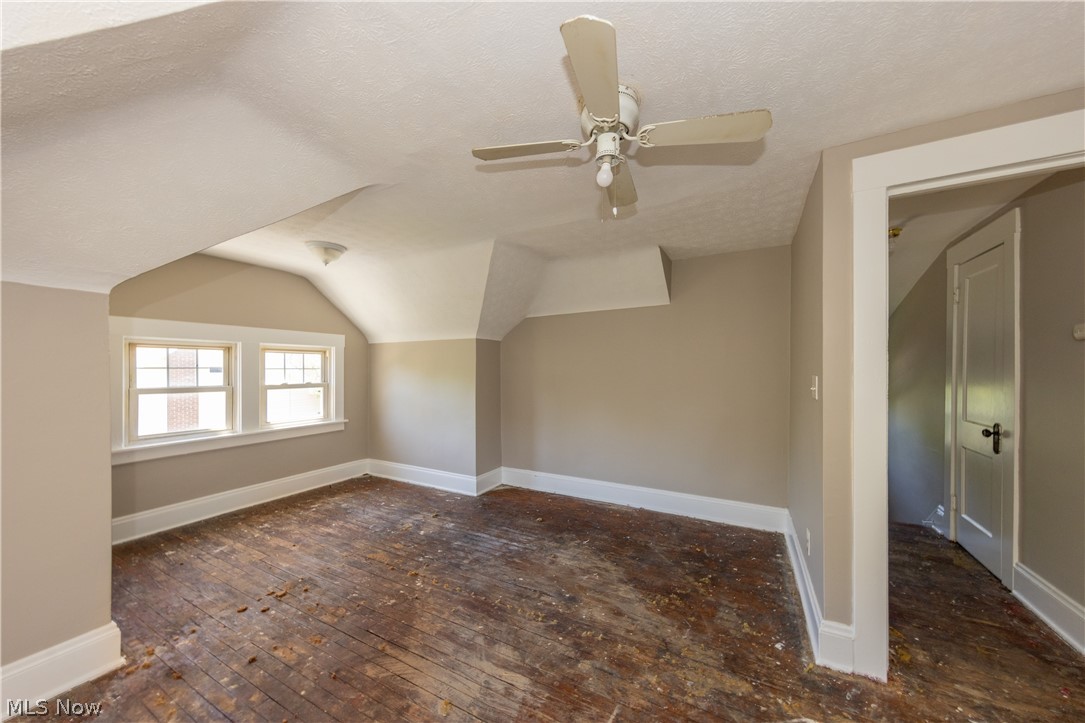 14650 Superior Road Cleveland, OH 44118 - Photo 42 of 50