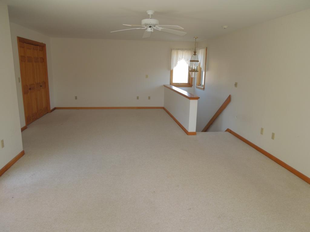 183 Rays Way Hartford, VT 05001 - Photo 13 of 35 Gallery Image 13