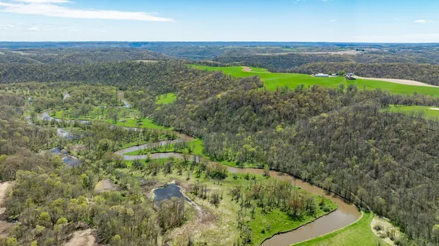 $79,999 | 52303 Monroe Lane, Wauzeka, WI 53826