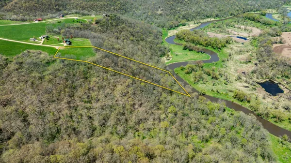 $72,999 | 52303 Monroe Lane, Wauzeka, WI 53826