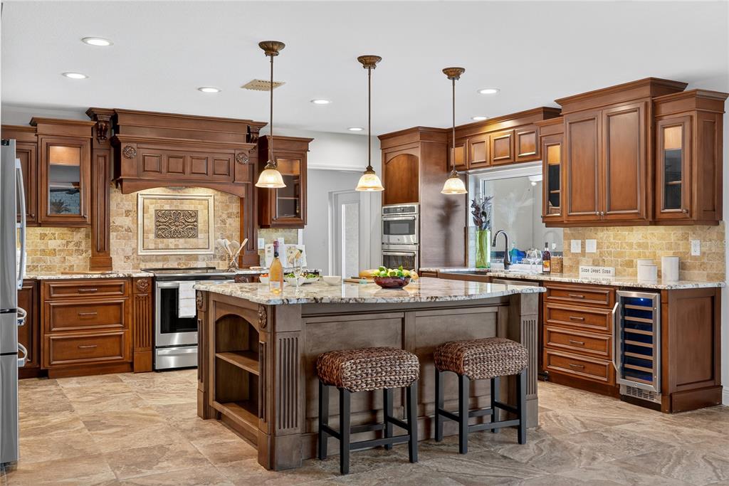 5124 South Shore Drive New Port Richey, FL 34652 - Photo 4 of 100