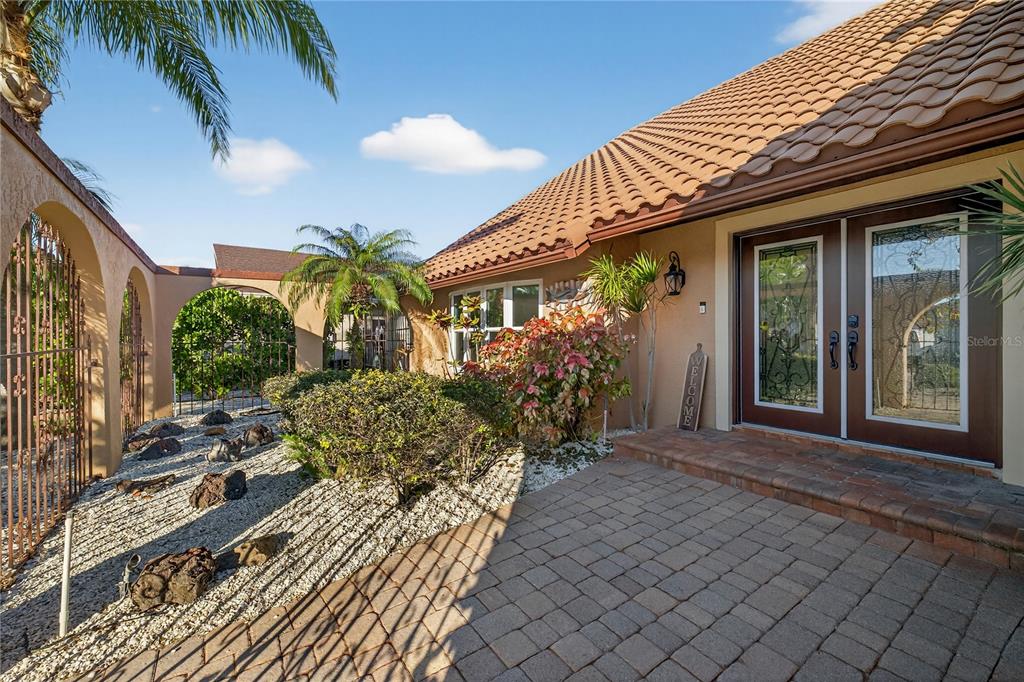 5124 South Shore Drive New Port Richey, FL 34652 - Photo 10 of 100