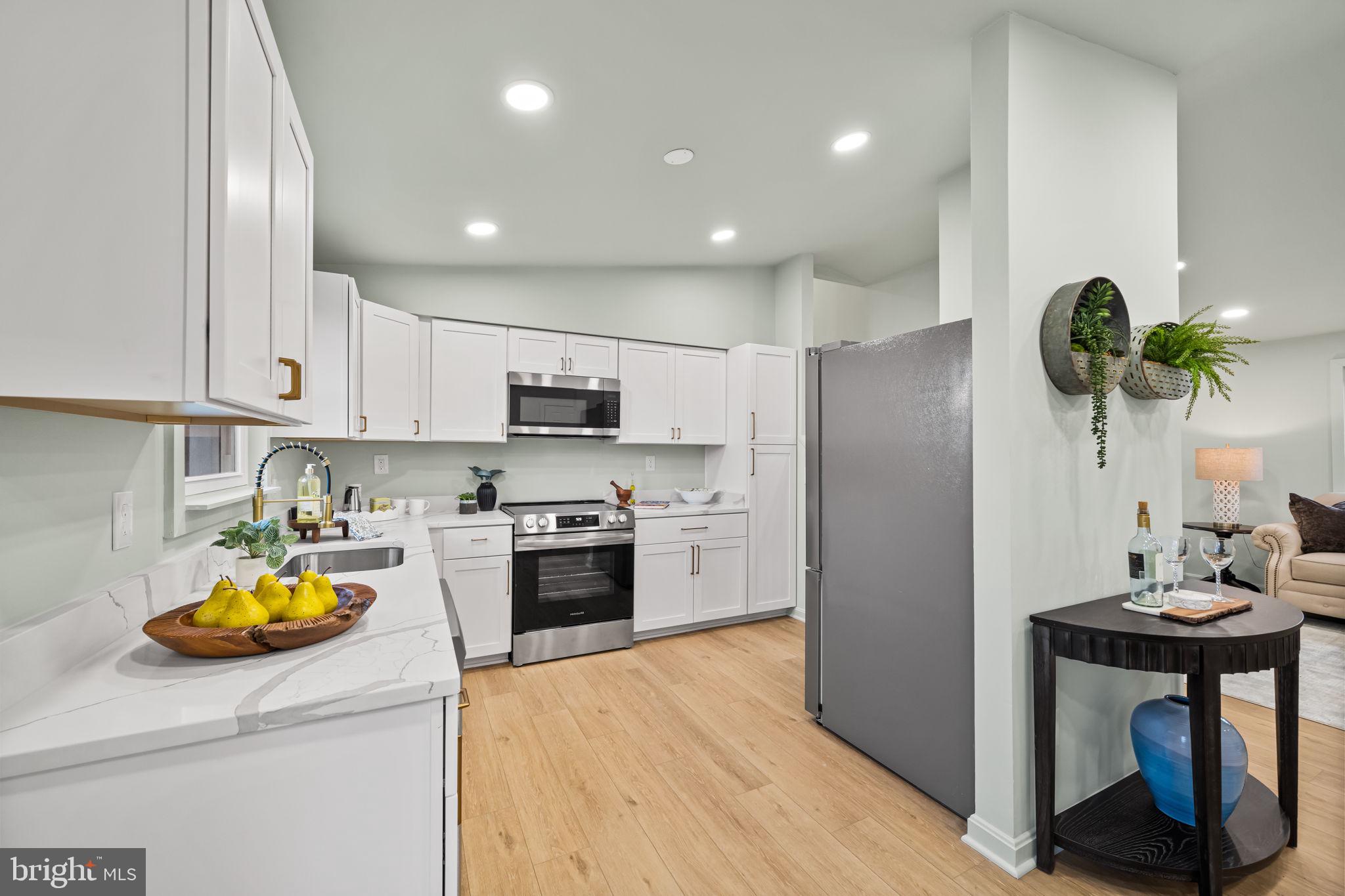 4426 Cub Run Road Chantilly, VA 20151 - Photo 4 of 46