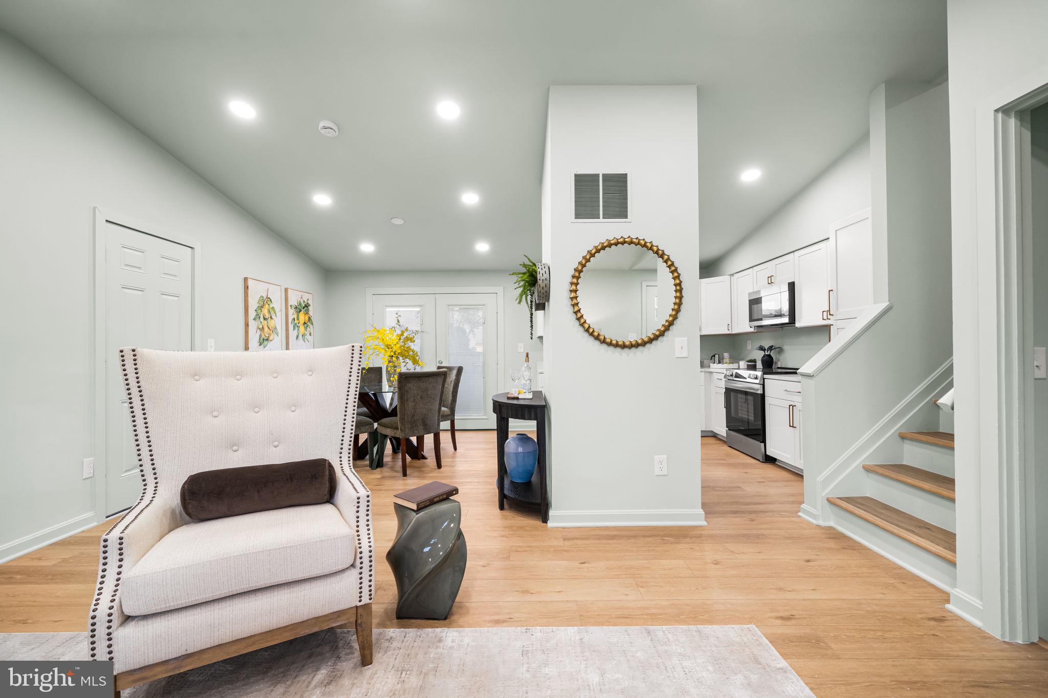 4426 Cub Run Road Chantilly, VA 20151 - Photo 5 of 46