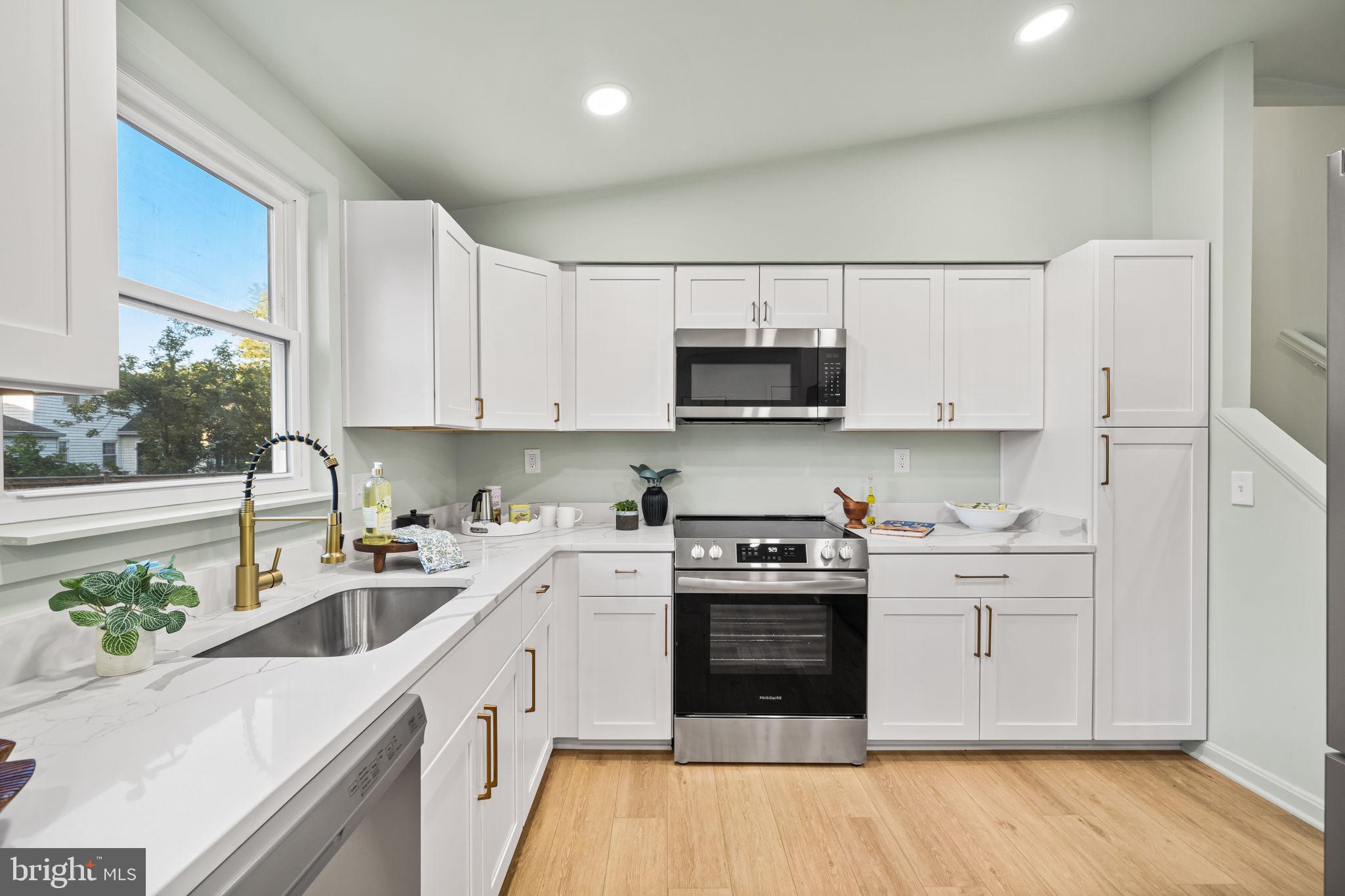 4426 Cub Run Road Chantilly, VA 20151 - Photo 9 of 46