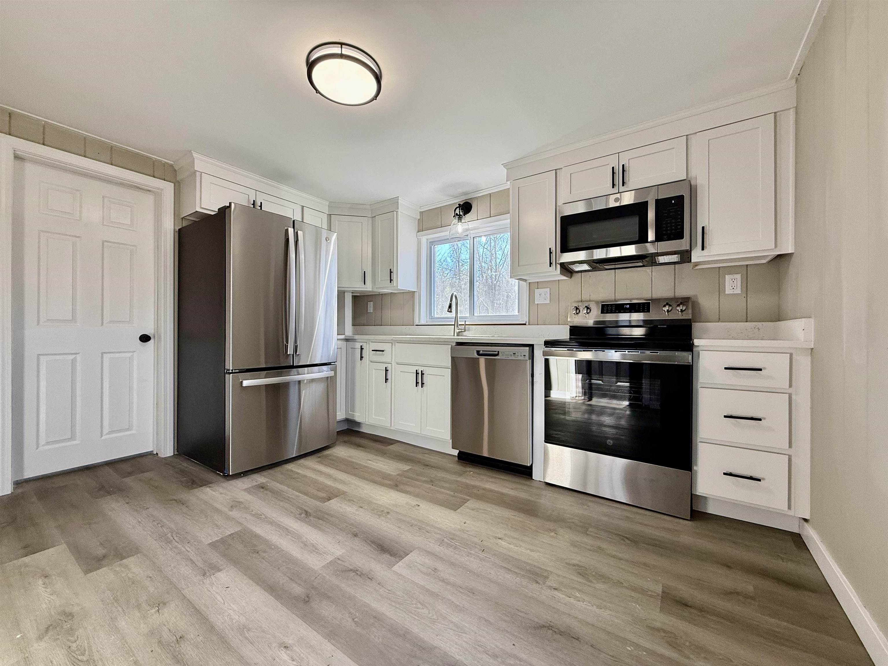 82 Edgerly School Road Meredith, NH 03253 - Photo 4 of 41