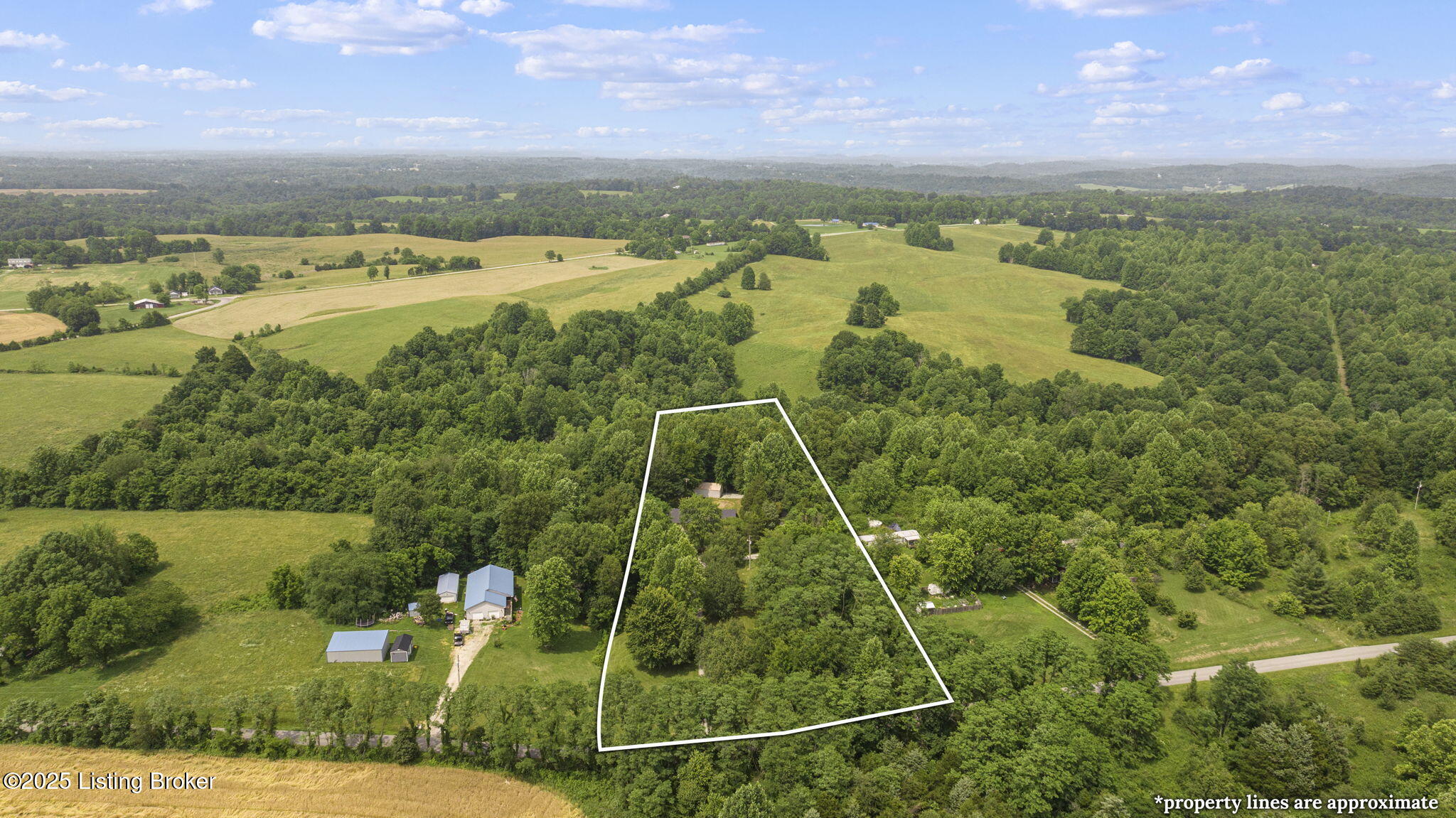 606 Lone Oak Road Clarkson, KY 42726 - Photo 6 of 26 6-web-or-mls-DJI_20250611141854_0746_D c