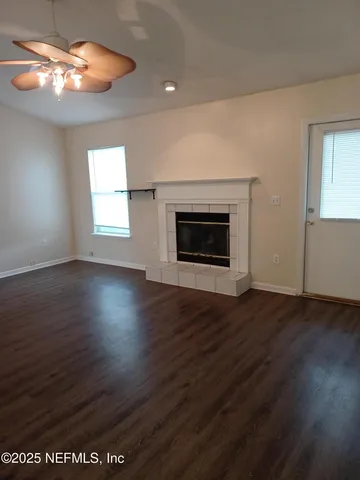 $1,750 | 608 Abbey Court, Orange Park, FL 32073