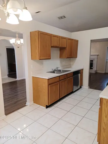 $1,750 | 608 Abbey Court, Orange Park, FL 32073