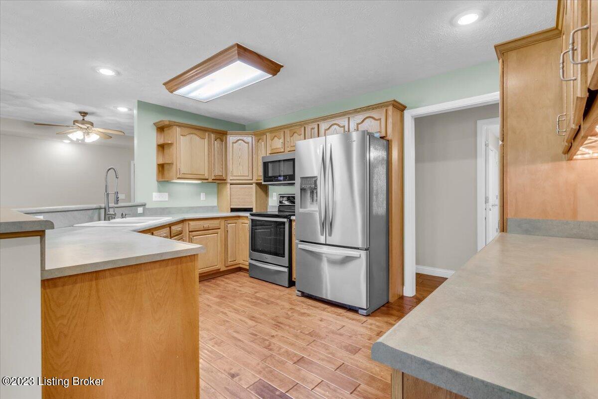 512 Burns Road Vine Grove, KY 40175 - Photo 11 of 32 18-IMG_1133