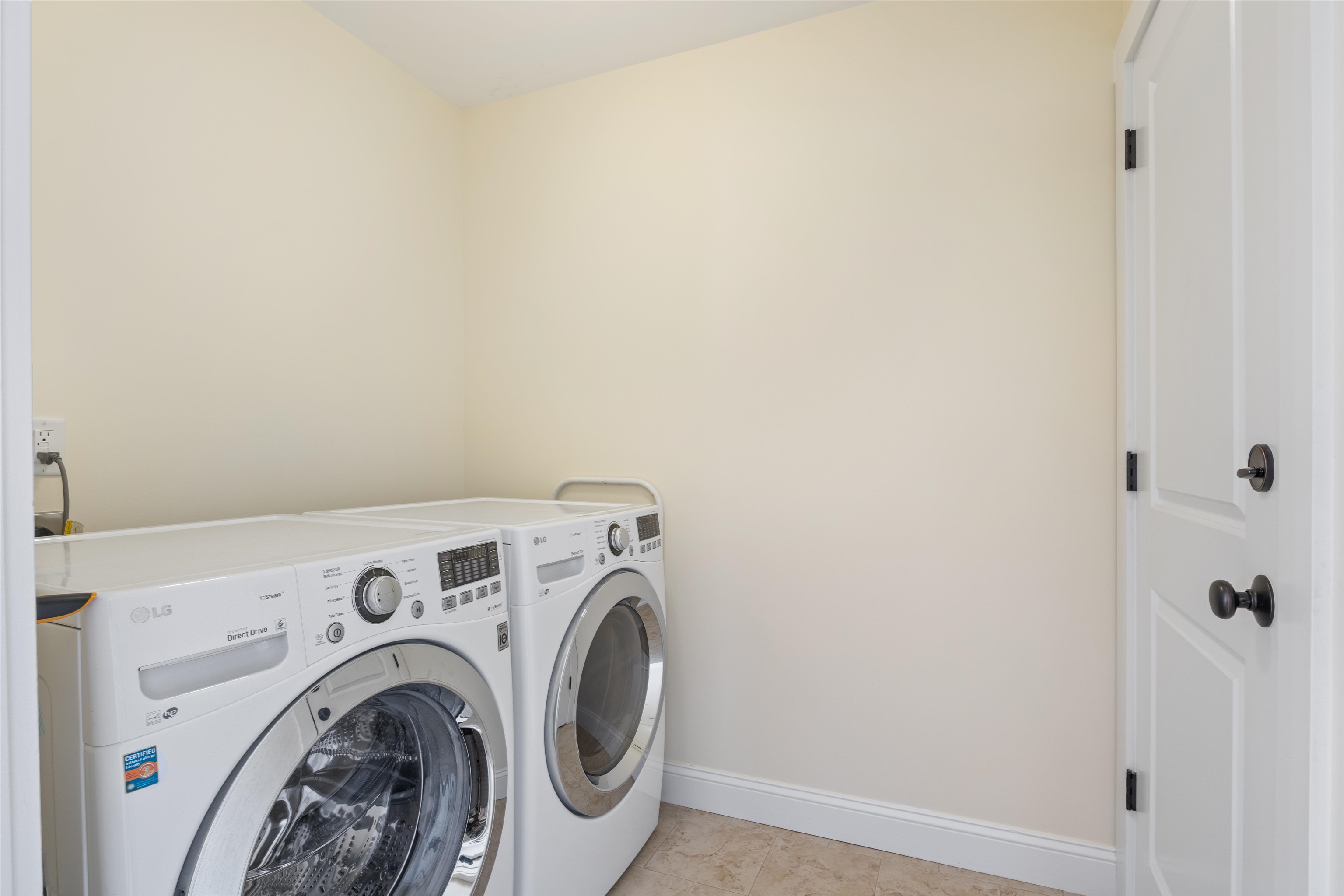 2 Hilliard Drive Hampton, NH 03842 - Photo 21 of 43