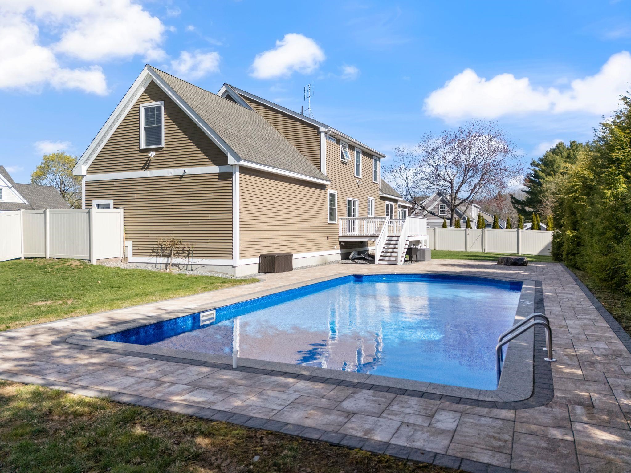 2 Hilliard Drive Hampton, NH 03842 - Photo 5 of 43