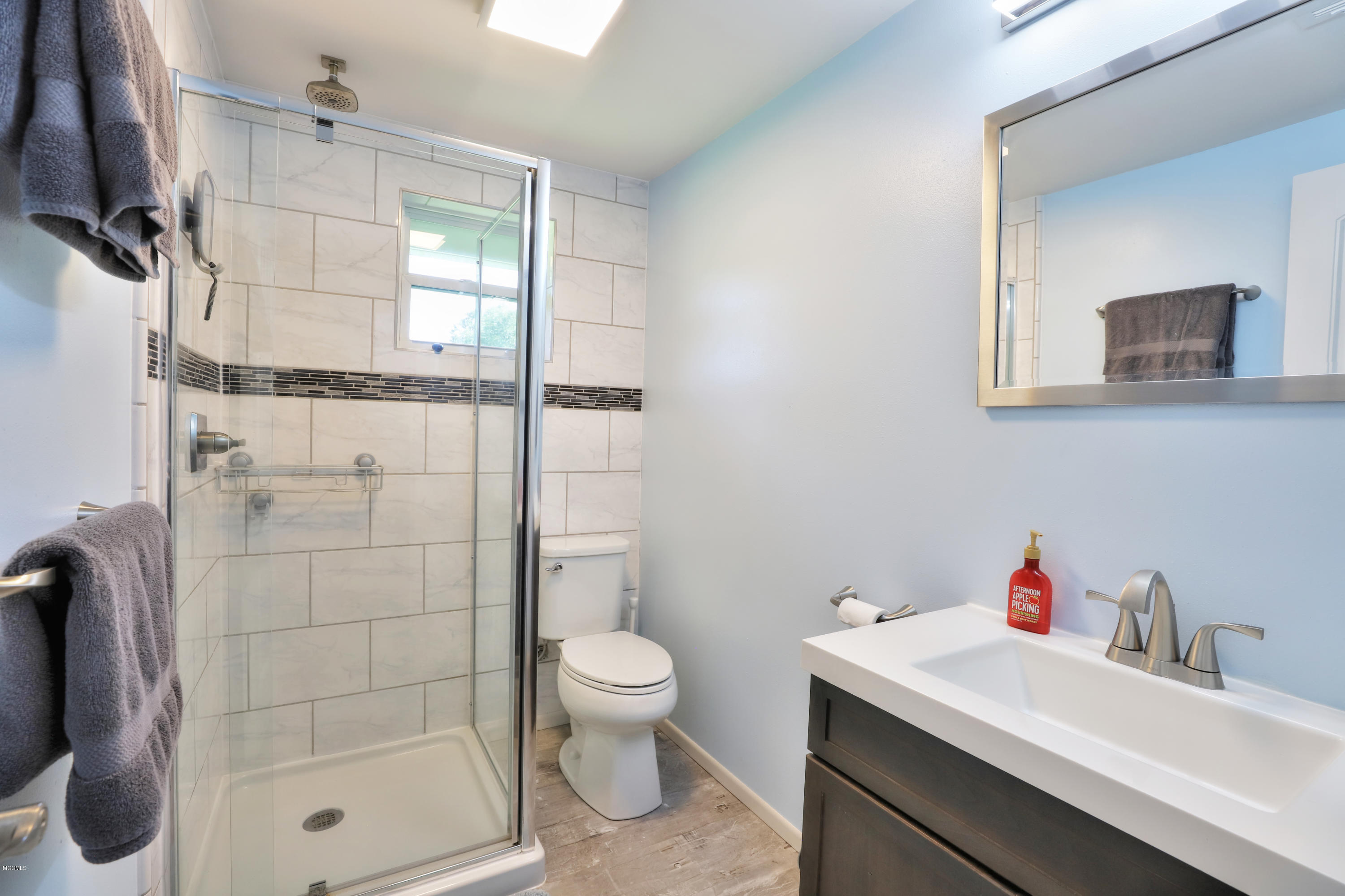 5601 Allen Road Vancleave, MS 39565 - Photo 15 of 35 Master Bath