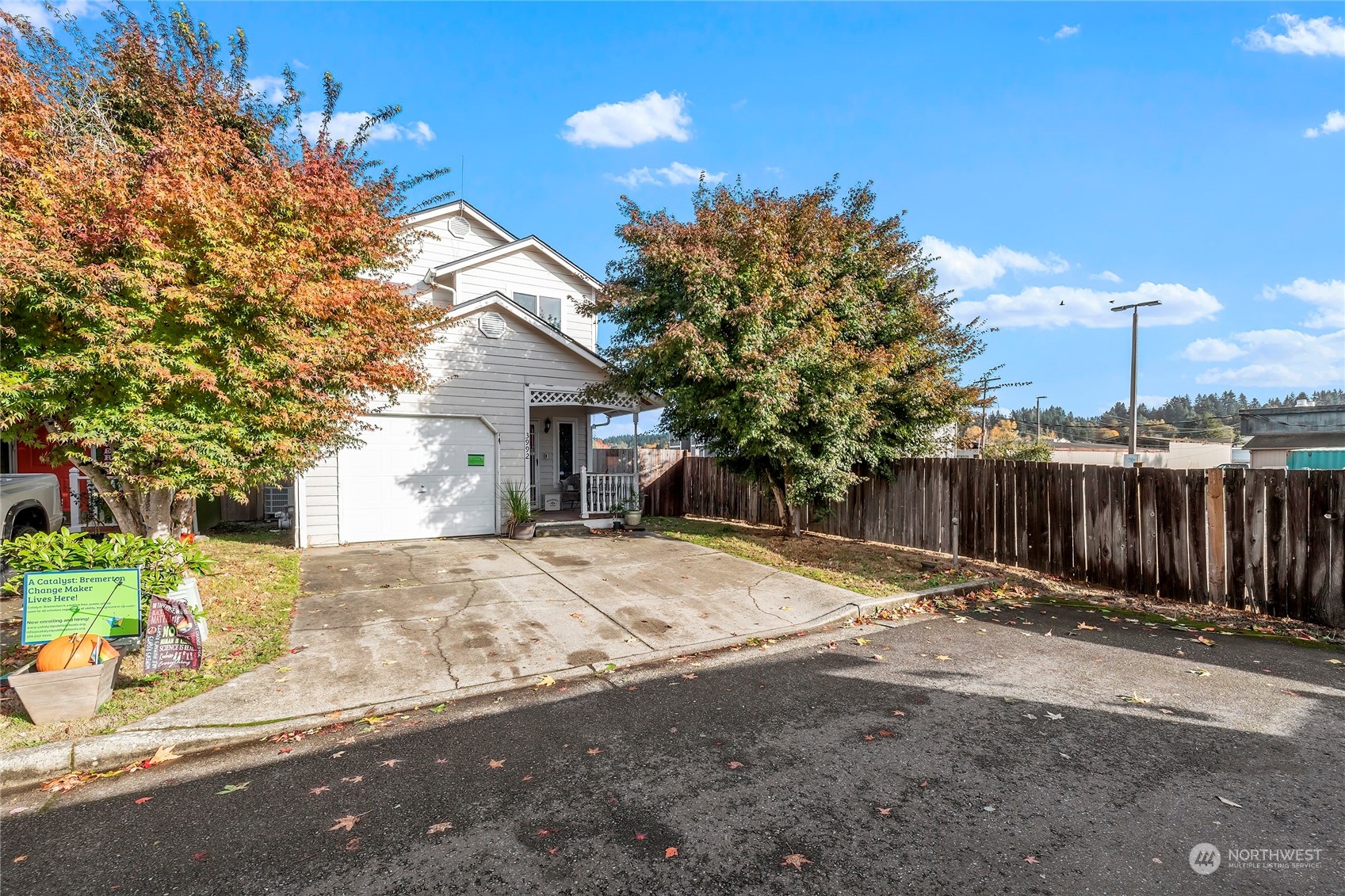 3992 Broadmoor Loop Bremerton, WA 98310 - Photo 2 of 34 a front view of a house with a yard