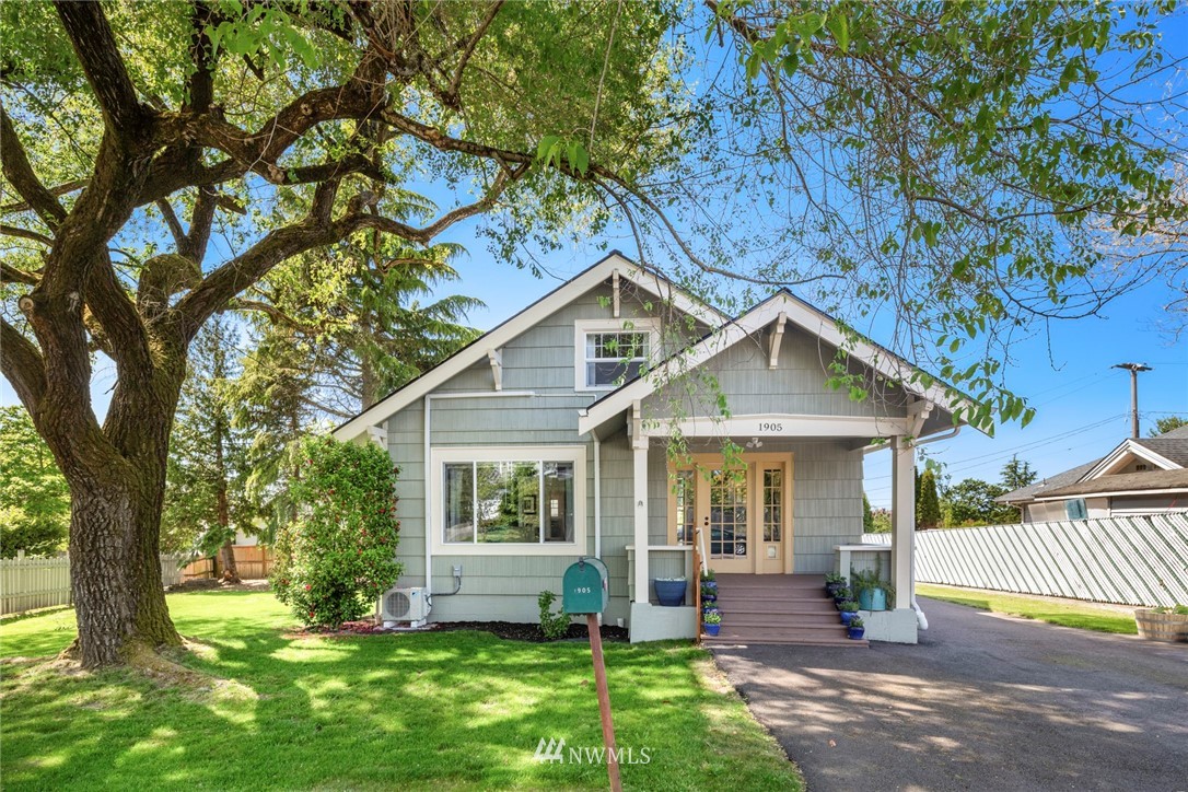 1905 Talbot Road South Renton, WA 98055 - Photo 1 of 27