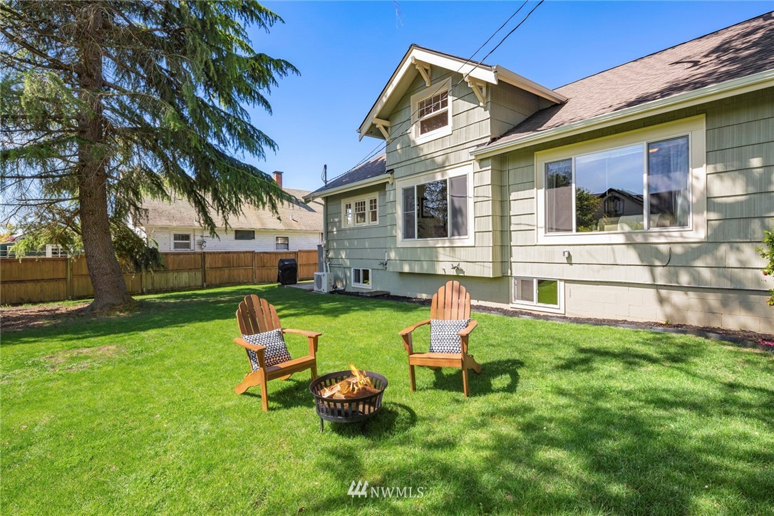 1905 Talbot Road South Renton, WA 98055 - Photo 27 of 27