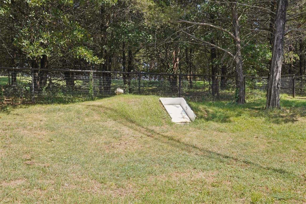 1433 Old Sadler Road Sadler, TX 76264 - Photo 24 of 40