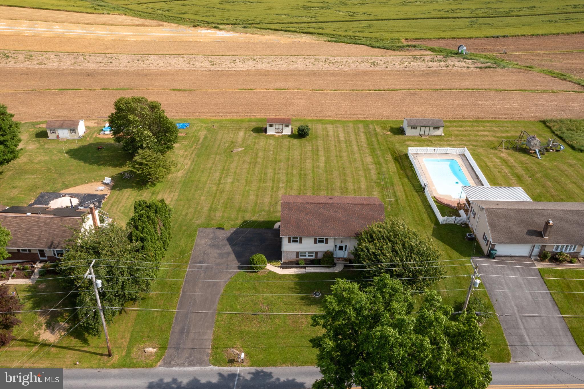 254 Brenneman Road Lancaster, PA 17603 - Photo 1 of 26 Gallery Image 1