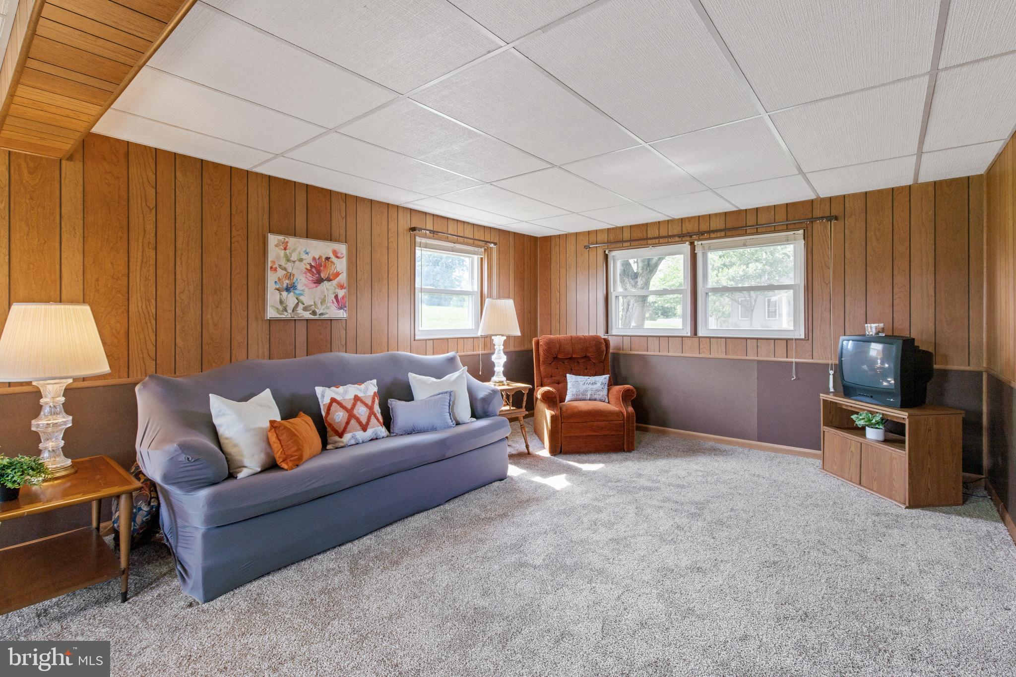 254 Brenneman Road Lancaster, PA 17603 - Photo 18 of 26 Gallery Image 18