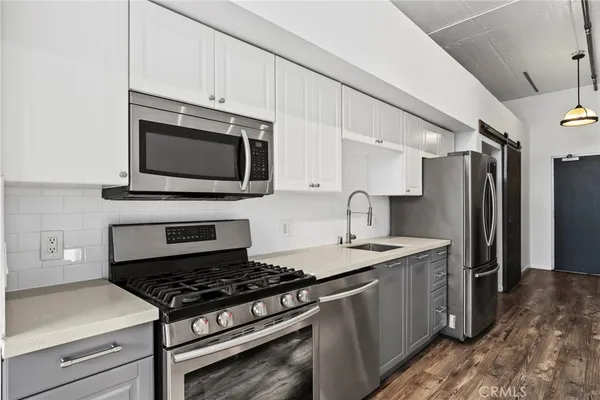 $359,000 | 420 San Pedro Street, Unit 222, Los Angeles, CA 90013