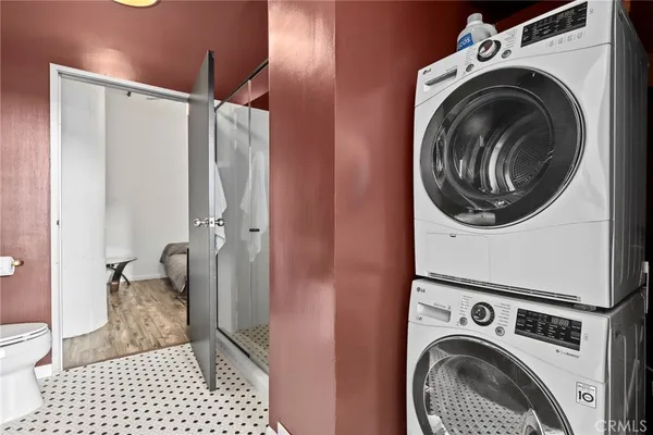 $359,000 | 420 San Pedro Street, Unit 222, Los Angeles, CA 90013