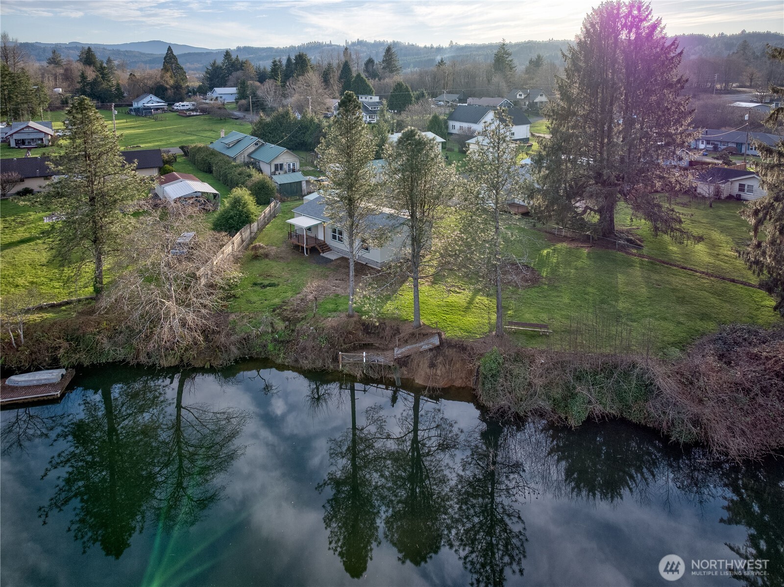 1331 Dolan Street Raymond, WA 98577 - Photo 3 of 38