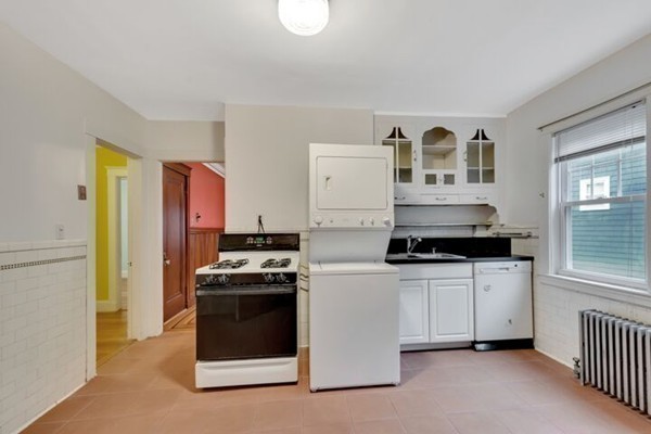 32 Maynard Street Boston, MA 02131 - Photo 16 of 28