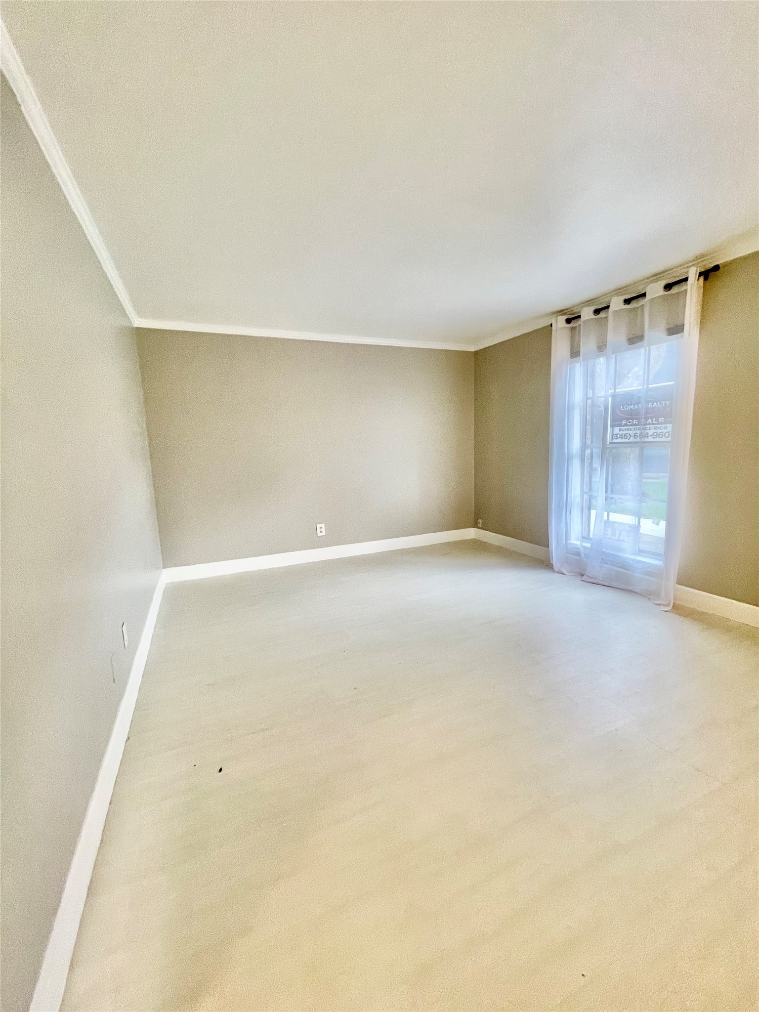 9009 Gaylord Drive Houston, TX 77024 - Photo 2 of 34