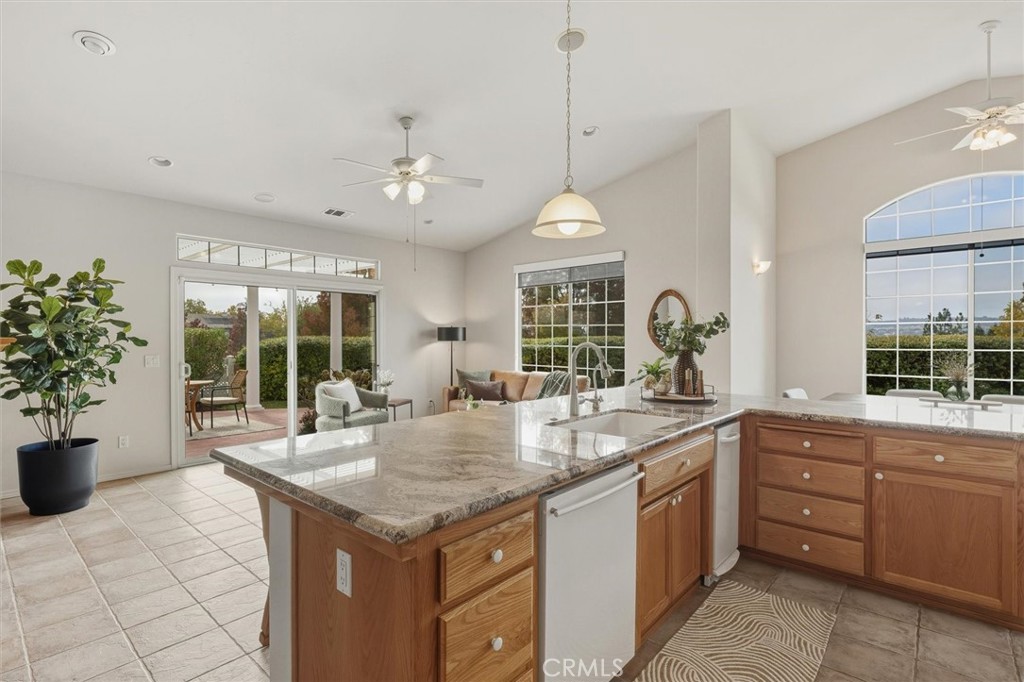 1608 Via Flora Paso Robles, CA 93446 - Photo 18 of 57