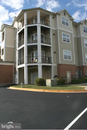 $1,990 | 13505 Kildare Hills Terrace, Unit 404, Germantown, MD 20874
